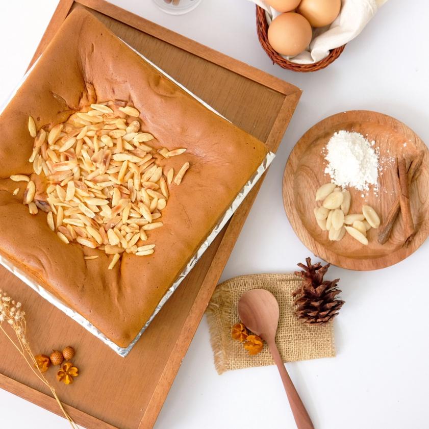 

♨ Spiku Kenari 18cm Santi's Cake Spikoe Resep Kuno Surabaya ➺