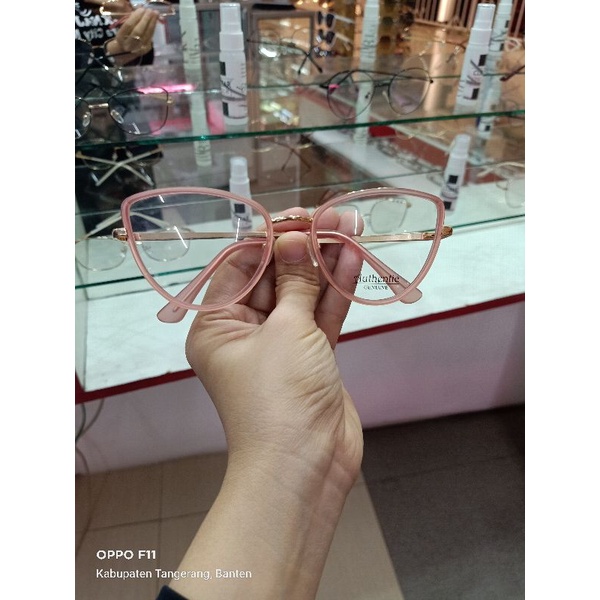 kacamata wanita minus / baca potocromic