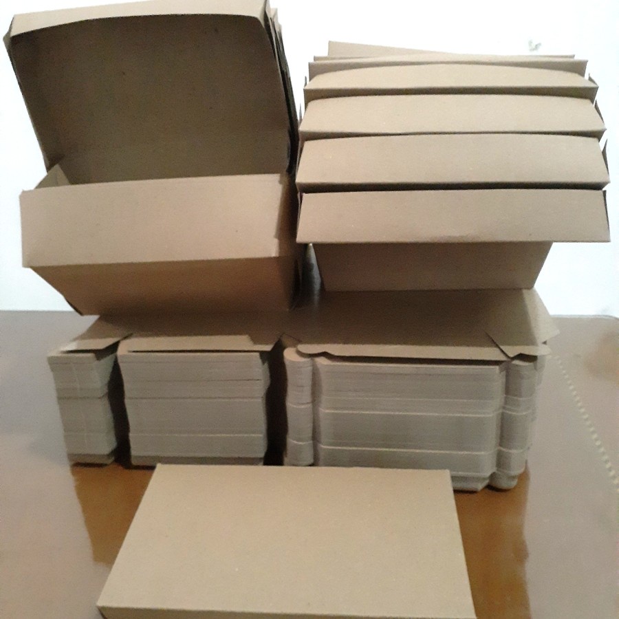 

paper lunch box size M / bahan kraft laminasi 290 gsm
