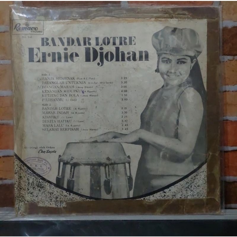 Vinyl Piringan Hitam 12 inch Ernie Djohan-Bandar Lotre