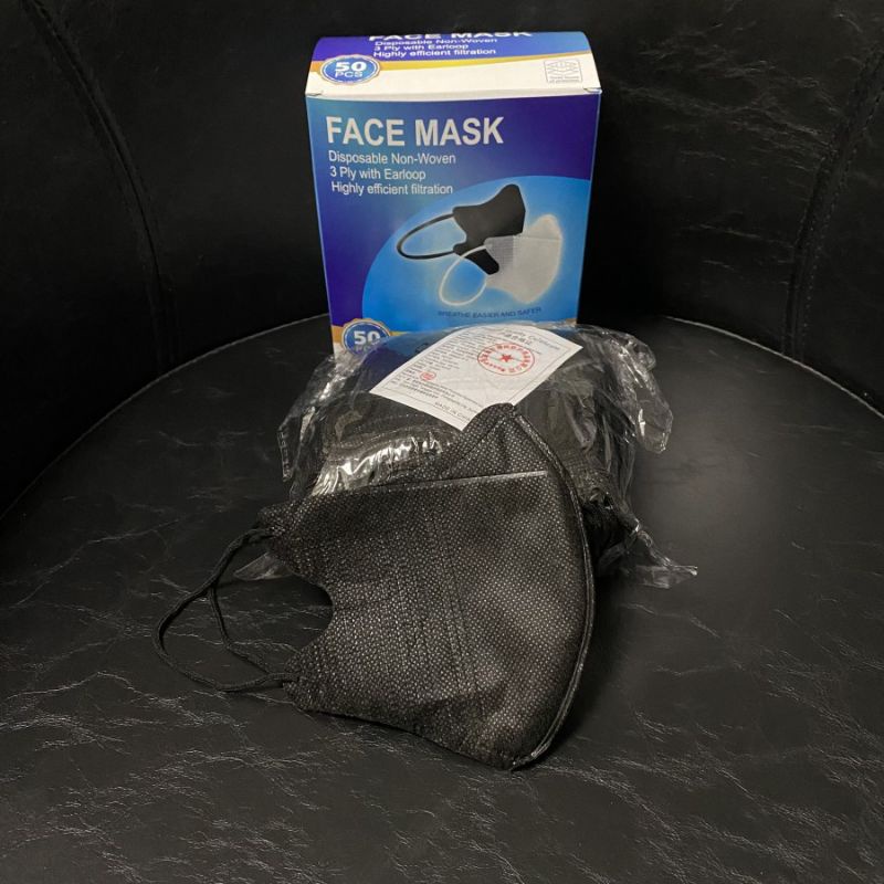 MASKER DUCKBILL Hitam &amp; Putih / 1 Box 50pcs / bisa eceran /murah