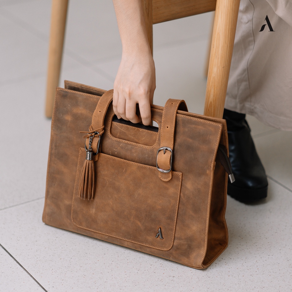 Alona Leather Tas Totebag Wanita Cewek Kulit Asli Althea Bag / Totebag Kekinian Model Terbaru Tas Berkapasitas Besar / Tas Bahu Kulit Asli / Tas Kantor Wanita Tas Cewek Fashionable Original Branded