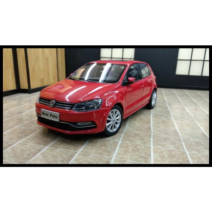 Promo Diecast / Miniatur Mobil Vw Volkswagen Polo. Skala 18.