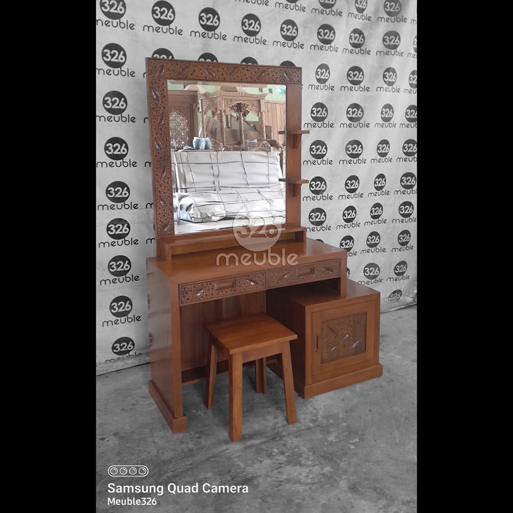 Meja Rias Minimalis Jati - Tolet Minimalis - Meja Kaca Minimalis Mebel Jepara