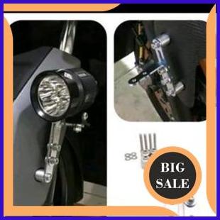 perkakas DUDUKAN LAMPU SOROT TAMBAHAN DI SPAKBOR AKSESORIS BODY MOTOR AEROX NMAX LEXI XMAX 140ZZ3