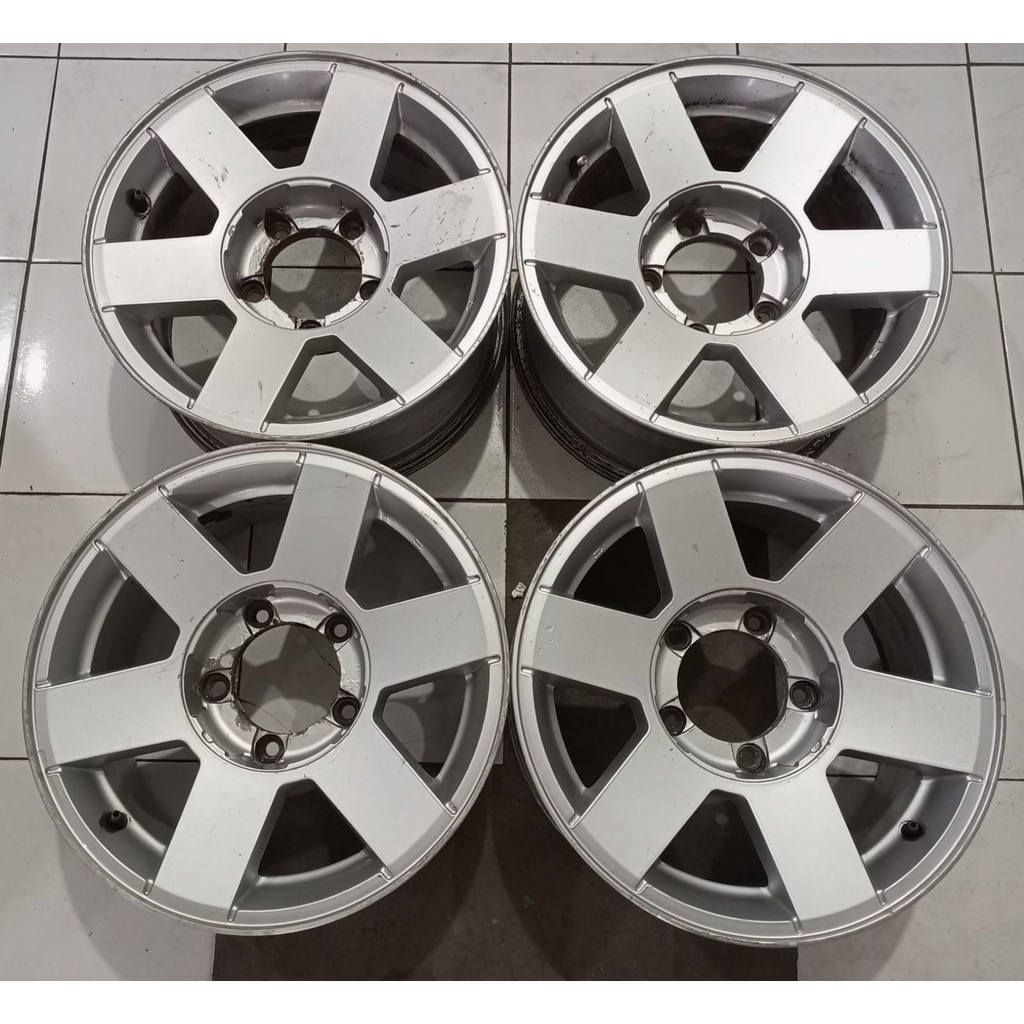 VELG MOBIL SECOND STANDAR ESCUDO RING 16 PCD 5X139