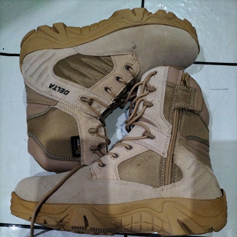 Sepatu Delta Cordura