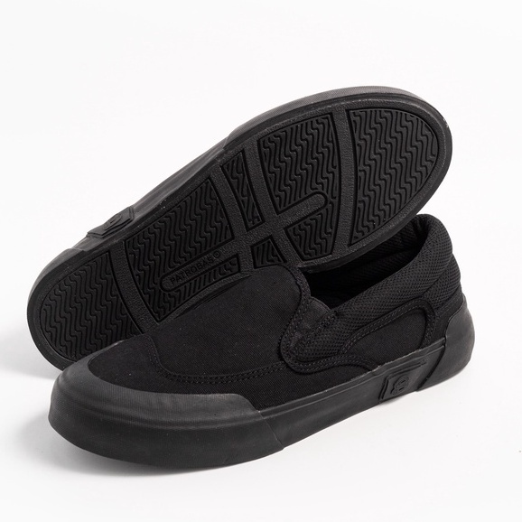 PATROBAS Slip On All Black Original Sepatu Sneakers Petrobas Slop Full Black