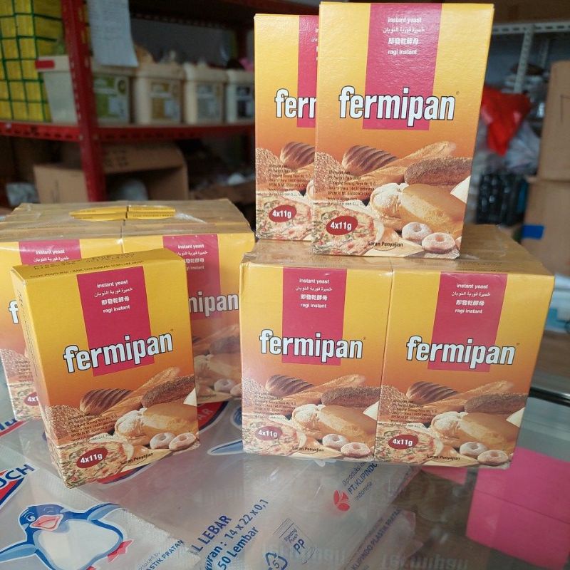 

Fermipan Ragi instan, instant yeast, dry yeast sachet, box & pack