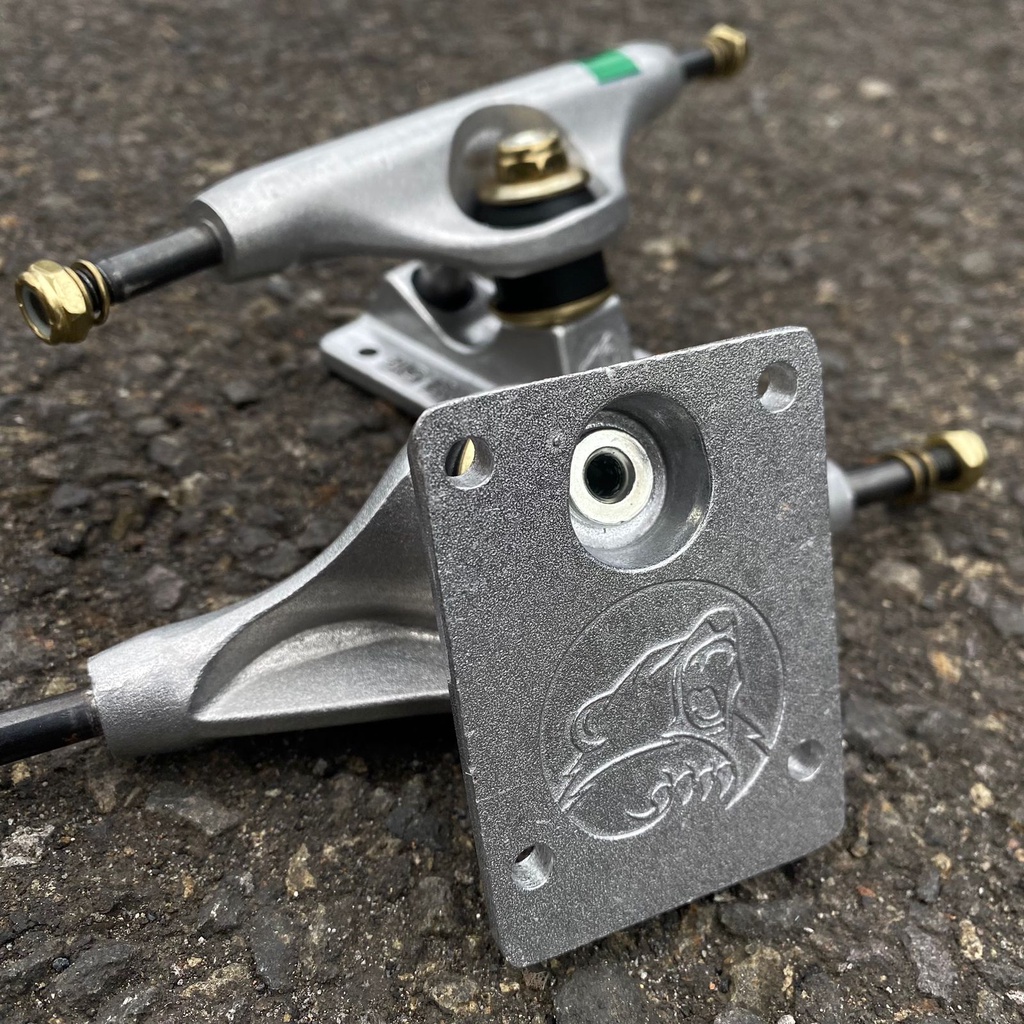 skateboard lengkap puppets wheels truck bearings lengkap fullset hollograpic foil premium