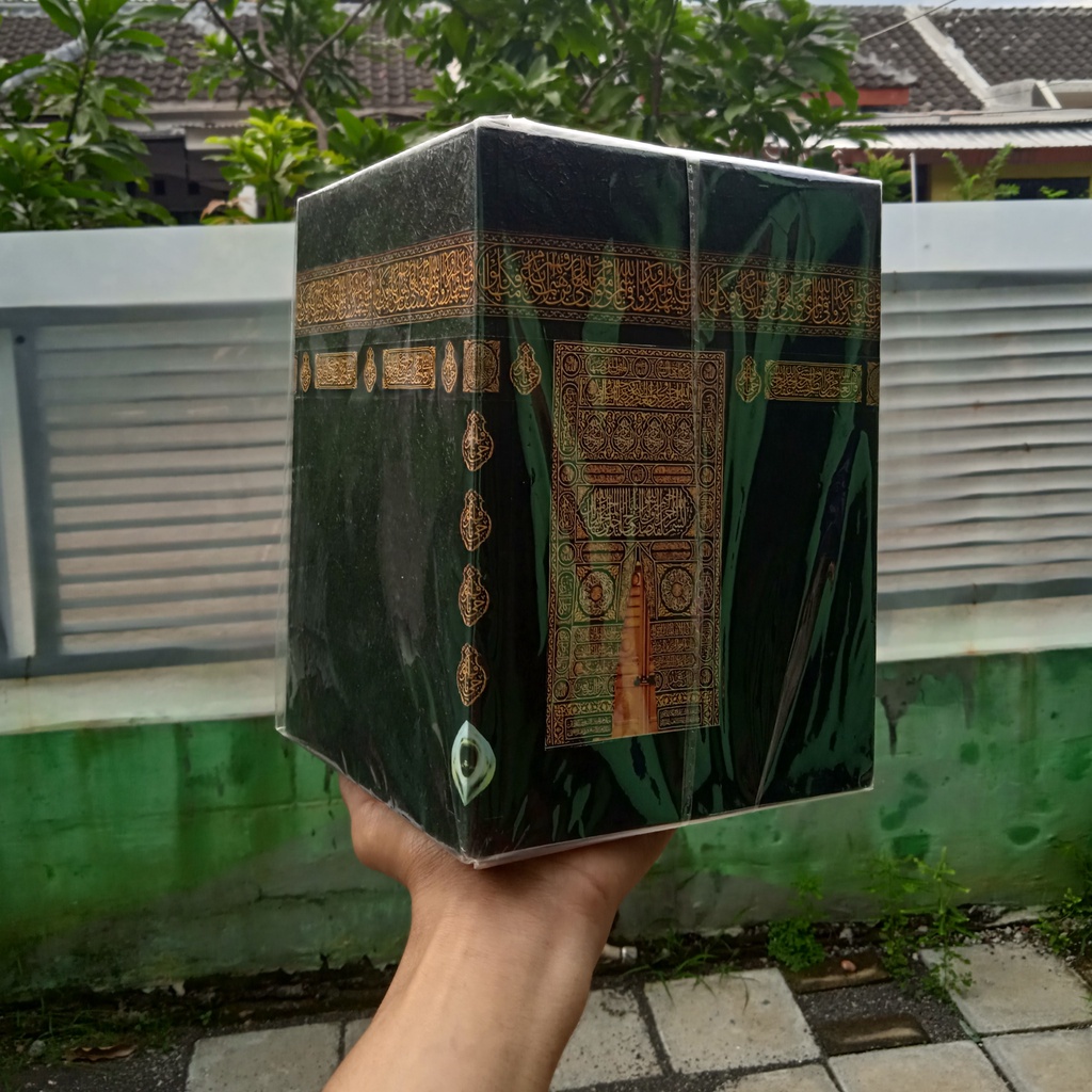 Pajangan Miniatur Ka'bah / Celengan Ka'bah