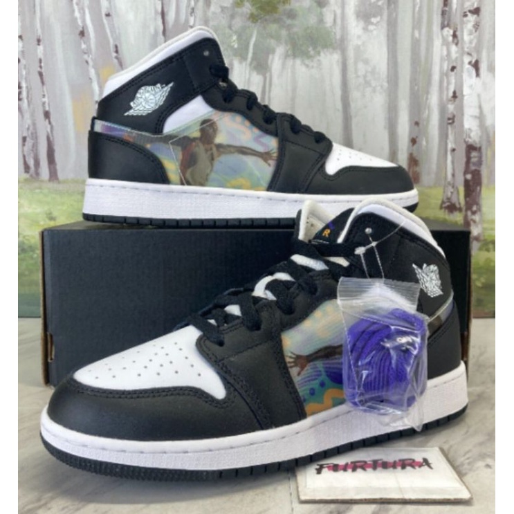 Nike air jordan 1 Mid (Gs) hologram