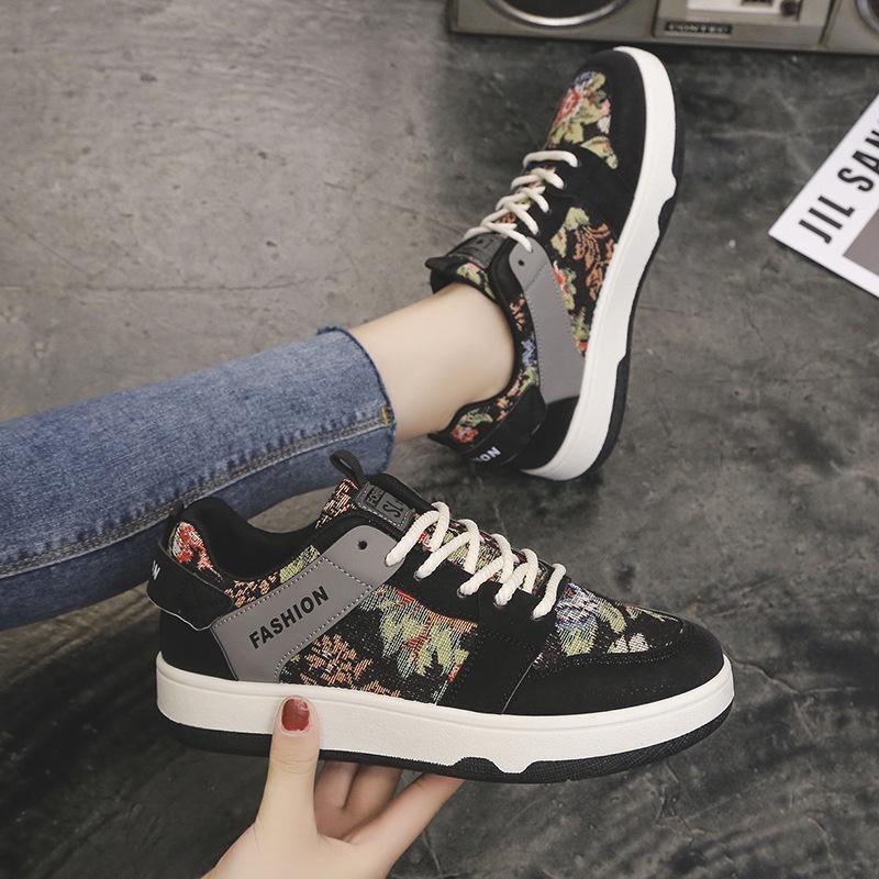 [ Import Design ] Sepatu Sneakers Wanita Import Premium Quality ID198