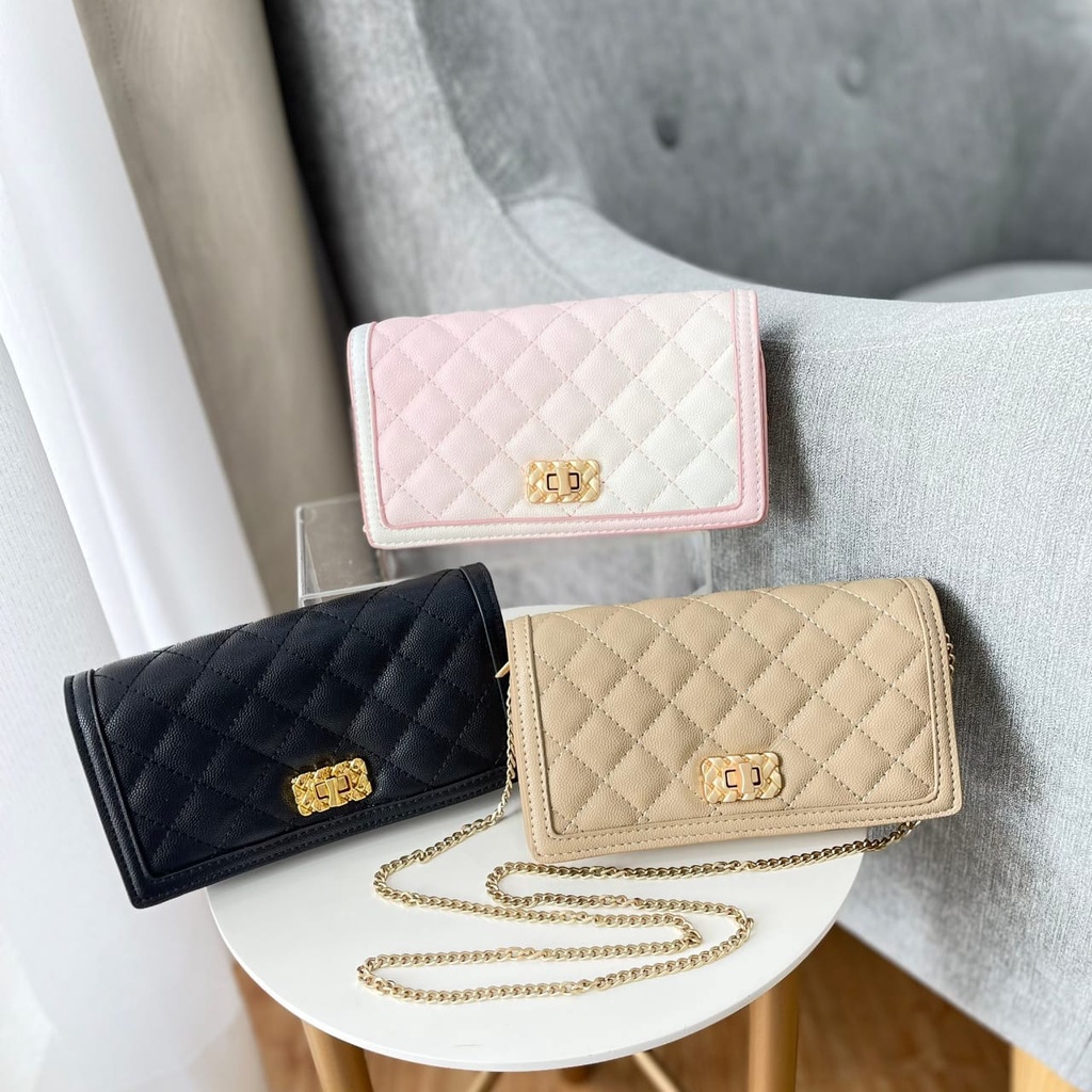 CNK Quilted Phone Pouch (C1399)