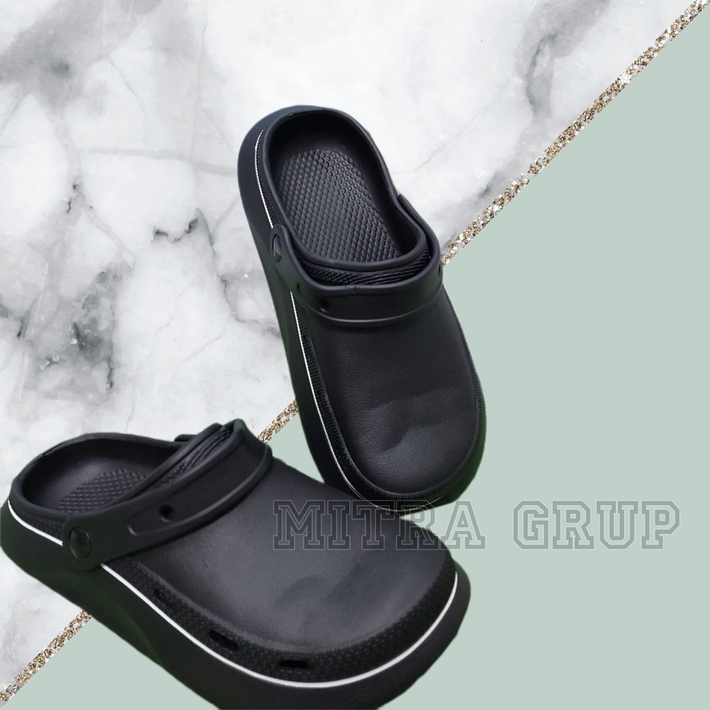 V11 Sandal Pria Model Baim Anti Air Nyaman/Sandal Kodok/Sandal Perawat Anti Air/Sandal Pria