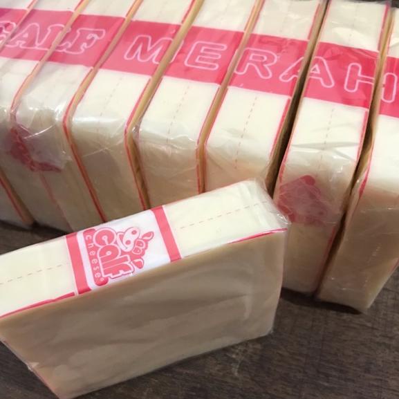 

BoomingR7d7C Keju Cheddar Calf Merah Potongan