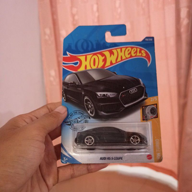 hotwheels audi Rs 5 coupe