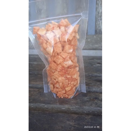 

keripik pangsit