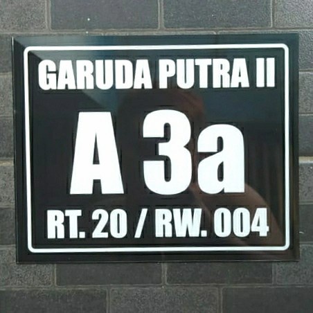 

Books Acrilik Nama Rumah