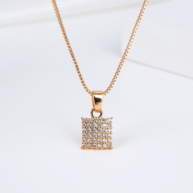 kalung xuping emas liontin kotak permata