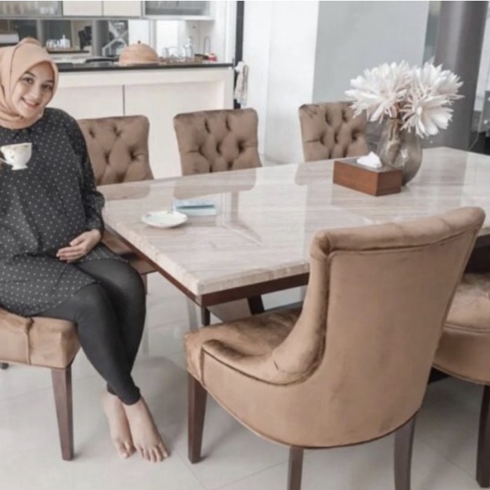 MEJA MAKAN MARMER 4 KURSI TULUNGAGUNG SET MEJA MAKAN MARMER