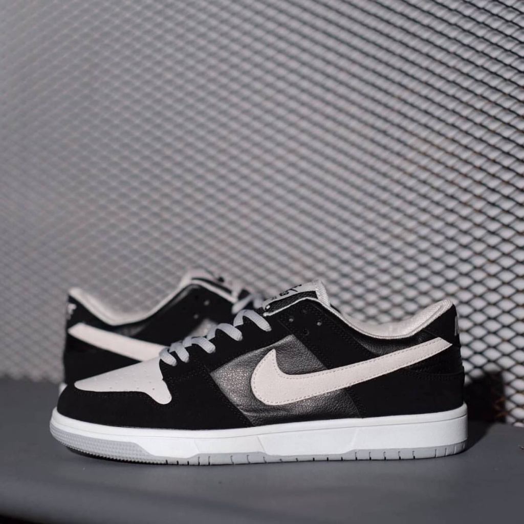 SEPATU Nike SB Dunk Low Pro Gris Moyen Black Medium grey