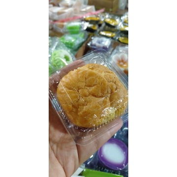 

Aneka kue, bolu, lemper, kue pisang, pie, soes