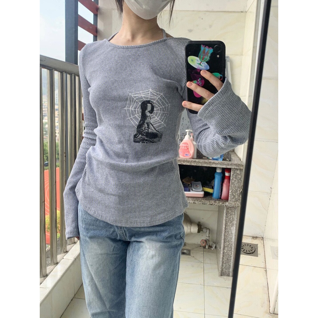 Red Gaya Amerika dicetak bahu depan T-shirt wanita lengan panjang musim gugur dan musim dingin baru diri budidaya bottoming kemeja desain rasa ceruk atas tren