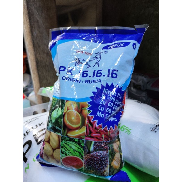 

Npk 16-16-16 Pak Tani(pembuahan)