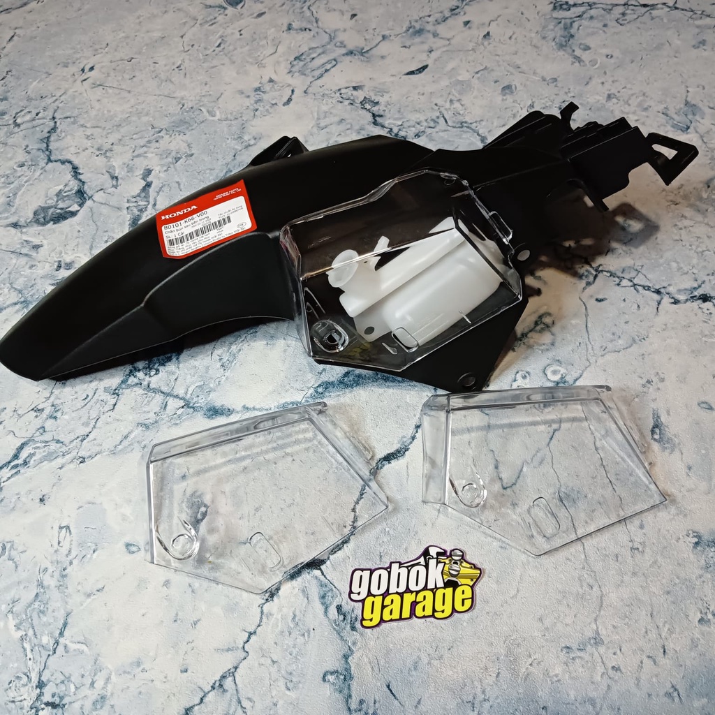 COVER TUTUP RESERVOIR HUNGGER AIRBLADE BENING SMOKE / COVER TUTUP RESERVOIR HUNGGER BENING / COVER TUTUP RESERVOIR SMOKE / COVER HUNGGER / COVER RESERVOIR HUNGGER AIRBLADE COVER RESERVOIR SPAKBOR MOTOR