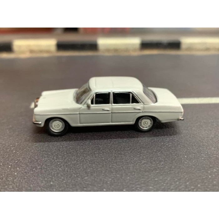 SCHUCO 1/87 MERCEDES BENZ 200 SERIES GREY LOOSE PACK TERLARIS