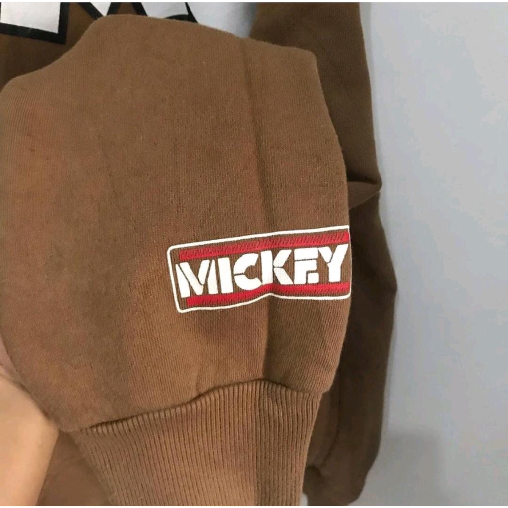 DANCING MICKEY MOCCA SWEATER CREWNECK (V1)