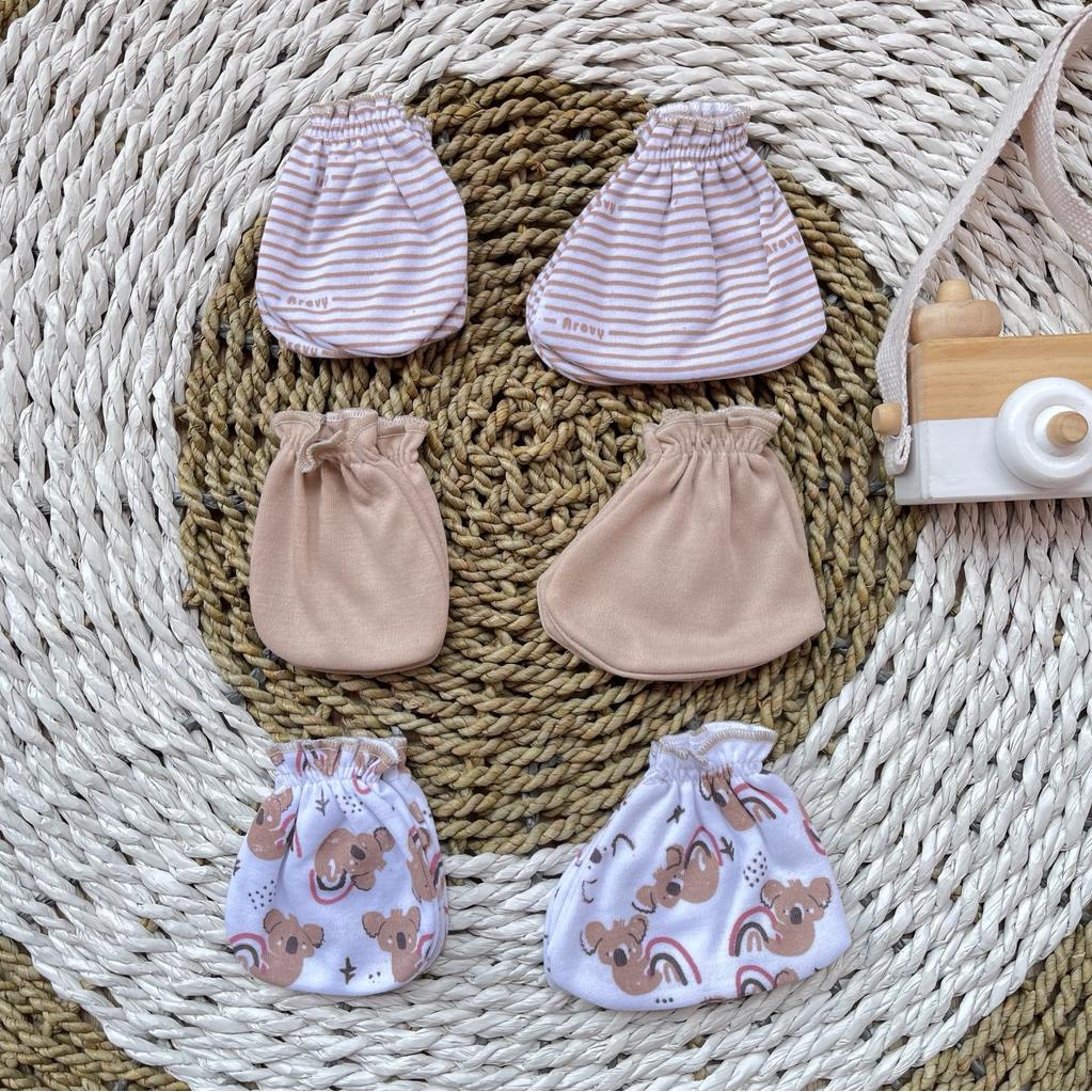 Arevy Babywear - 3 Pcs Sarung Tangan Bayi Kaos Kaki Baby Newborn STK Seri Cream Sartaki Bayi Perlengkapan Baby Newborn