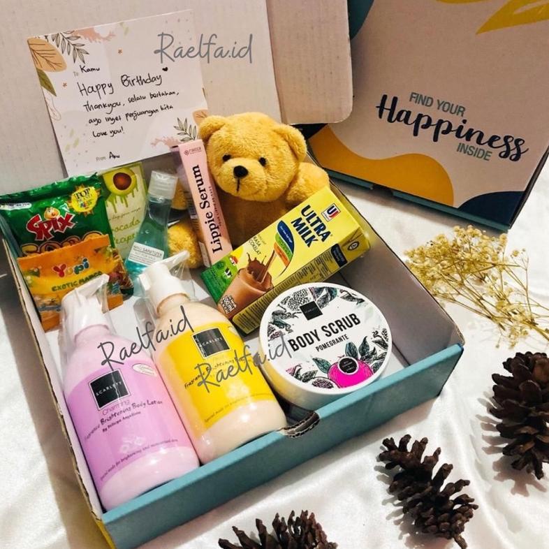 

Hampers Box / Gift Box / Kado / Lebaran / Ulang Tahun / Scarlett Whitening Series (Original 100%)