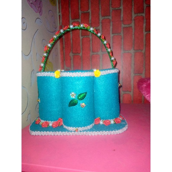 

TEMPAT PENSIL ATAU TEMPAT ASESORIS LAINYA