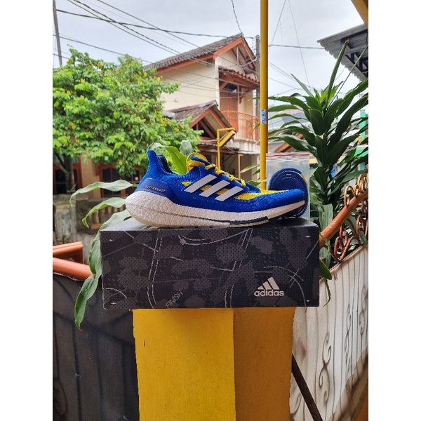 Adidas Ultraboost 21 Boston Marathon (2021) size 43 ⅓ [ORIGINAL]
