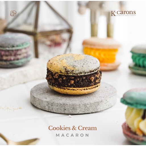 

MACARON Cookies & Cream by Kcarons.id