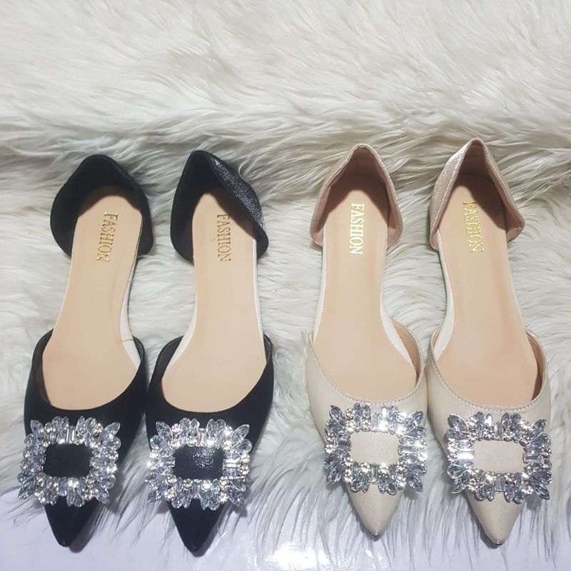 Sepatu Wanita Import Flat dengan Acc Kristal 5114