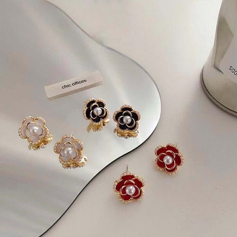 Anting Wanita Model Hias Batu Permata Crystal Bling Bling Style Korea Fashion