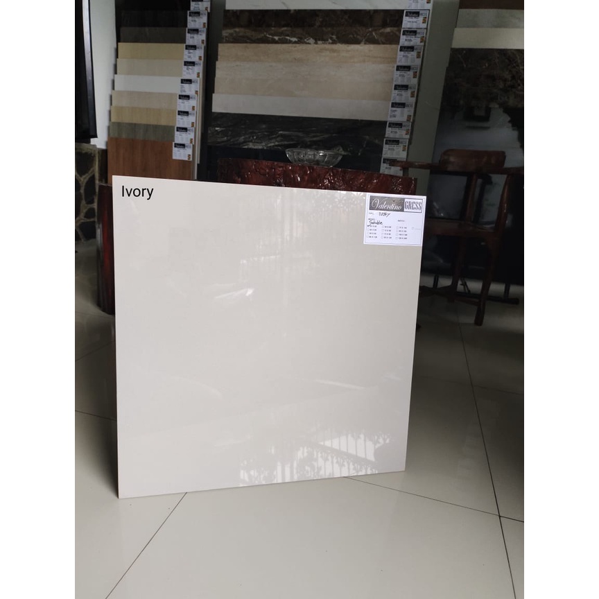 Granite Lantai 60x60,CREAM IVORY/GLOSSY/VALENTINO GRESS
