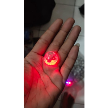 LED bola. LED boneka per emoji