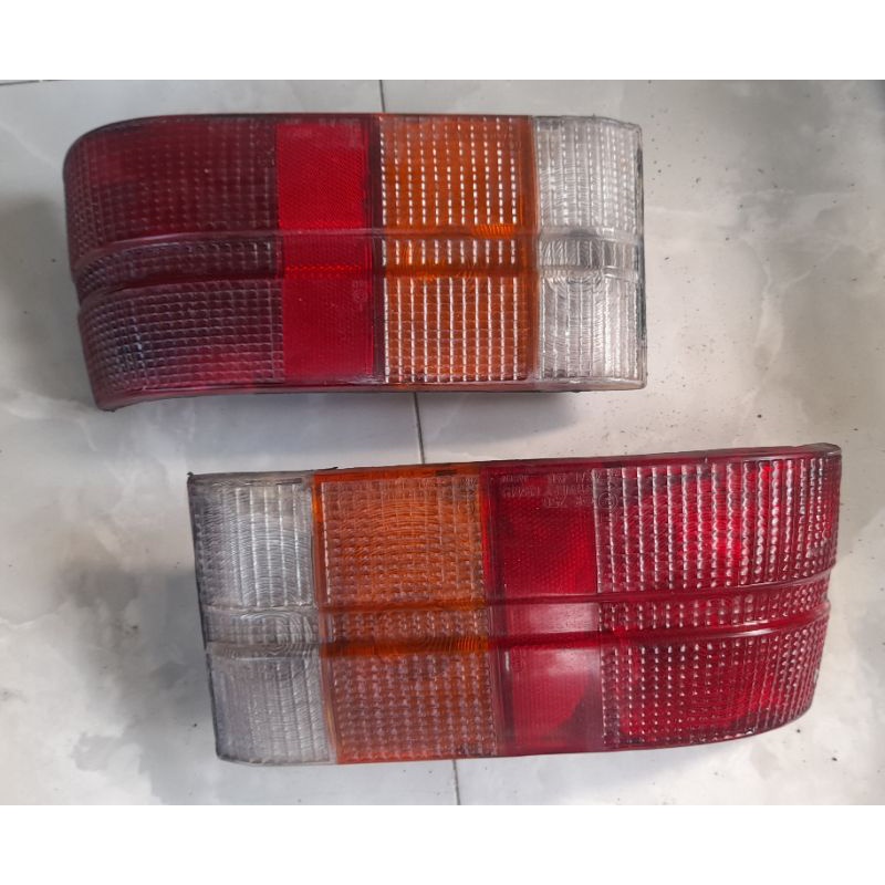 stoplamp / lampu belakang  mazda 323  GLC