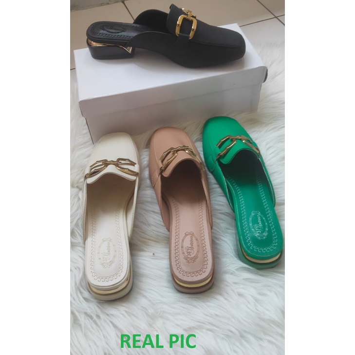 [LC] 1496 Sandal Wanita Slop 2202 PU RANTAI STYLE Slide ELEGAN CANTIK Pesta Kerja Keren Trend Casual Kualitas Bagus Impor