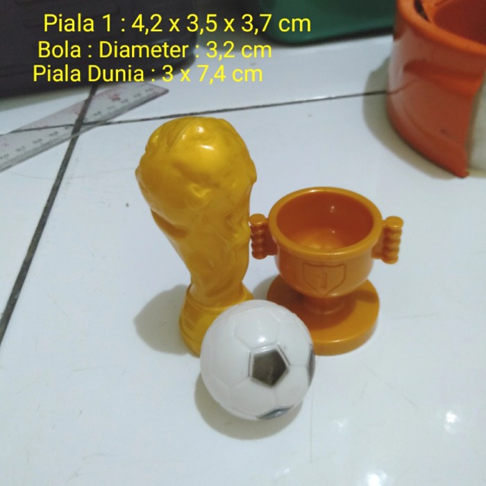 Miniatur Sepak Bola Piala Dunia