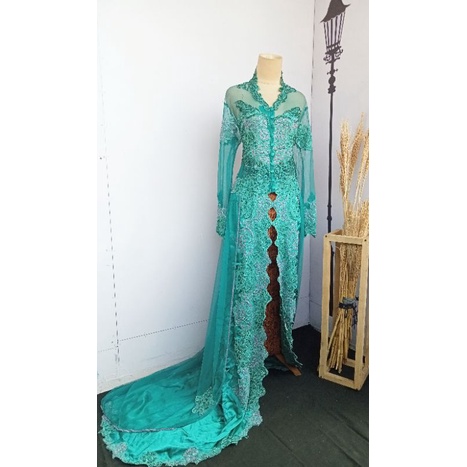kebaya pengantin jumbo full payet preloved