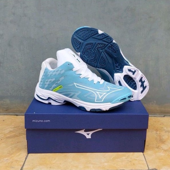 Mizuno Momentum 2 Sepatu Voli Wanita  Sepatu Volley Mizuno sepatu voli cewek