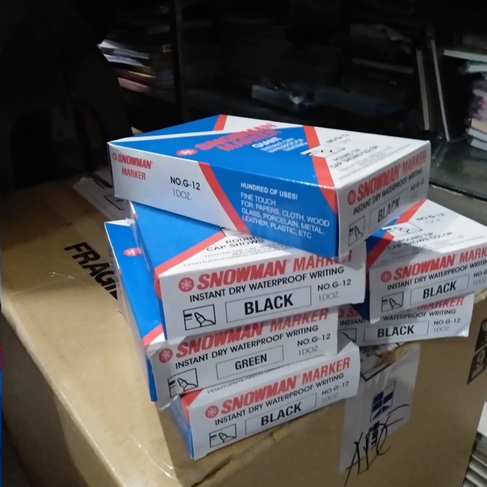 

Spidol Snowman marker permanen warna hitam isi 12