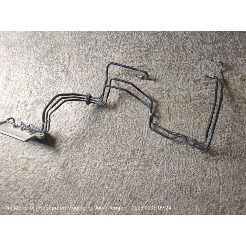 Selang Oli Rem ISUZU Giga