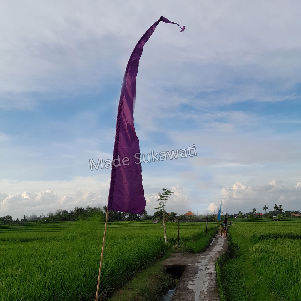 Umbul-Umbul khas Bali 4 Meter 3 meter hanya kain umbul hiasan dekorasi tanpa tangkai