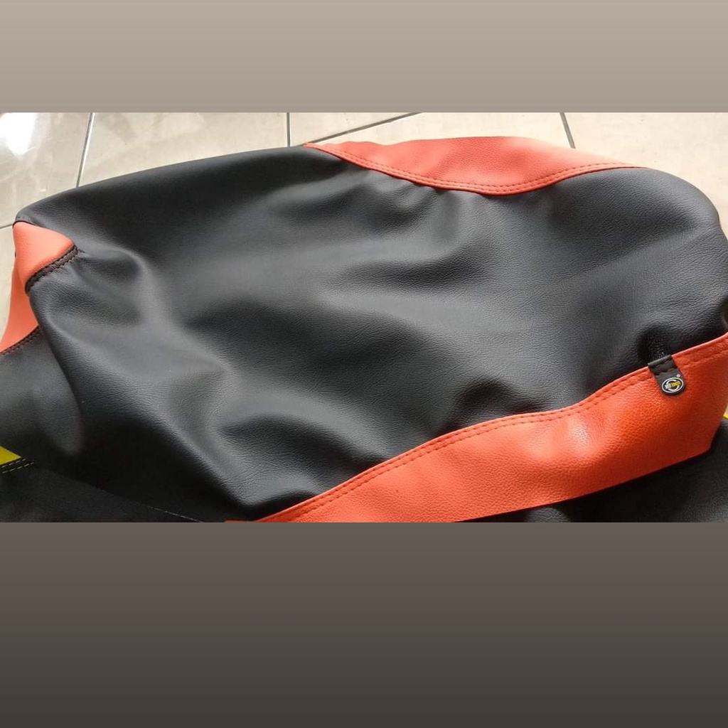 Kulit / Cover Jok Motor MBTECH Kombinasi warna - COVER jok Motor #NMAX #AEROX #PCX DLL